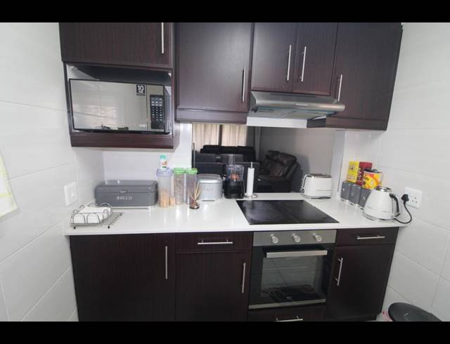 2 BEDROOM SIMPLEX FOR SALE IN ESCOMBE